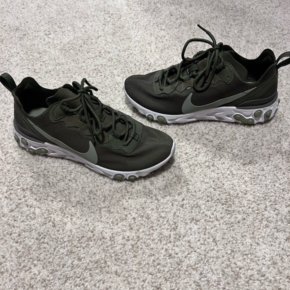 Nike React - Picture 1 of 3